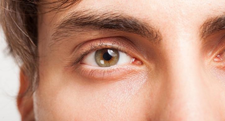 Melanoma oculare: tutto quello che c'è da sapere tra sintomi, diagnosi e prevenzione 1 Trattamenti del melanoma oculare