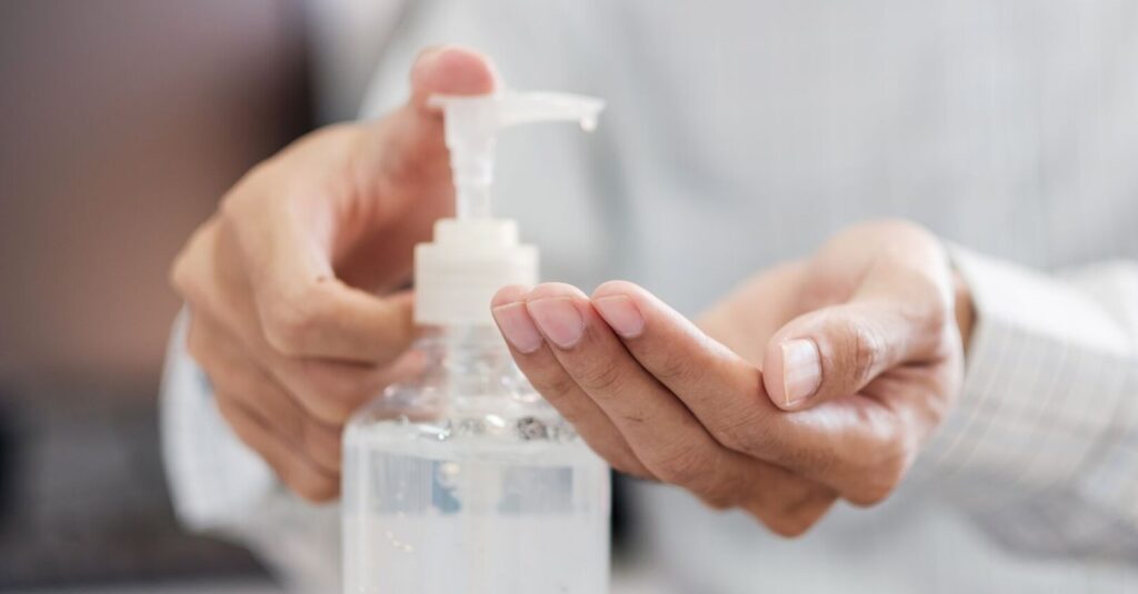 Igiene delle mani in ospedale: l’Italia rallenta, calano drasticamente i consumi di disinfettante 1 I dati sull'igiene delle mani parlano chiaro