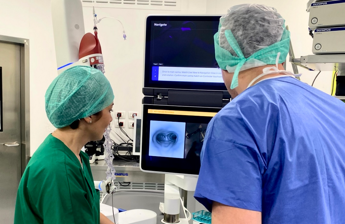 Diagnosi precoce dei tumori polmonari, al Gemelli arriva la broncoscopia robotica 1 Come funziona la broncoscopia robotica nella cura dei tumori polmonari