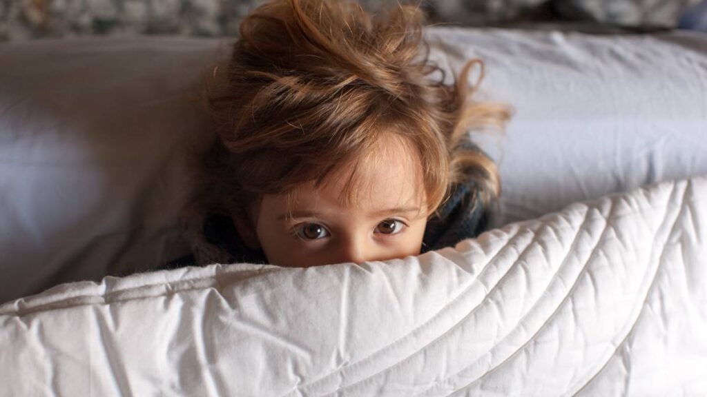 Enuresi notturna nei bambini, i misteri da scoprire: non è un capriccio né una fase da ignorare 1 Attenzione anche all’alimentazione serale una delle principali cause dell'enuresi