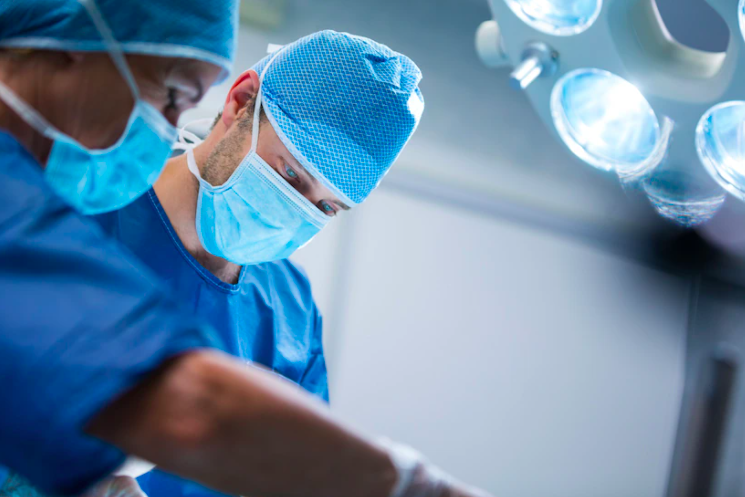 Il trapianto di pancreas guarda al futuro: robot, cellule staminali e nuovi farmaci anti-diabete 1 Trapianto di pancreas, donatori sempre più anziani: una sfida globale