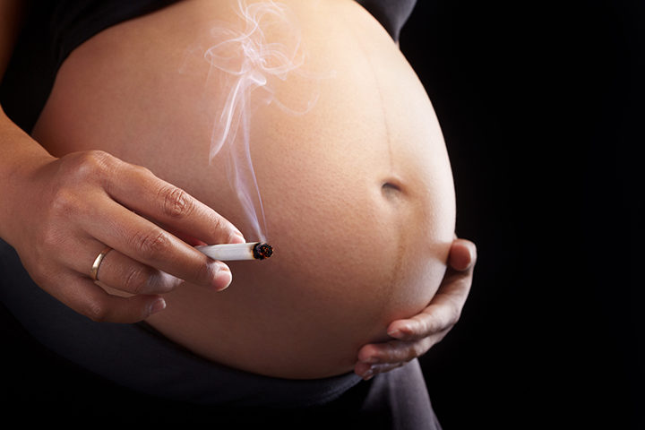 Il fumo danneggia la fertilità e la gravidanza: il ruolo delle ostetriche nella prevenzione 1 Ostetriche in prima linea contro il tabagismo: il fumo un rischio reale per madri e nascituro