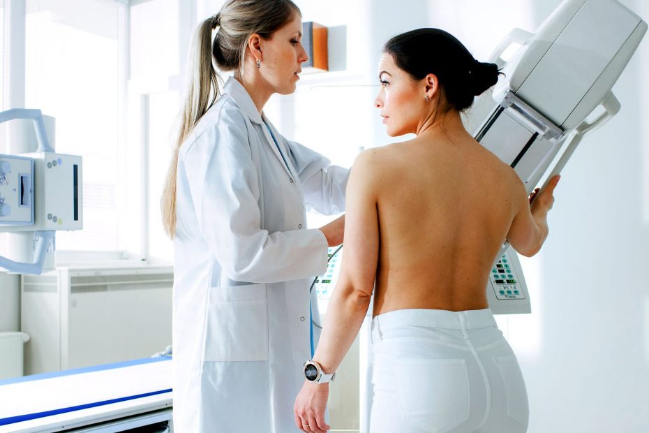 Tumore al seno, cresce l’adesione agli screening ma resta enorme e preoccupante il divario Nord-Sud 1 Il valore delle visite e della prevenzione mirata nella battaglia del tumore al seno