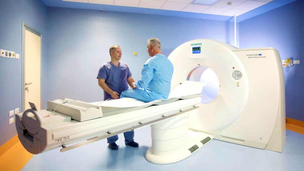 Cuore, svolta nella cura delle valvole cardiache: sempre meno bisturi e più tecniche mininvasive 1 TC Citta di Lecce hospital