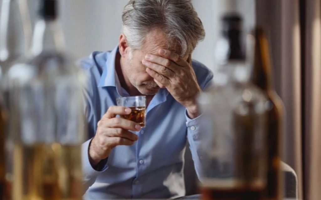 Visite specialistiche e prevenzione tra eccesso di sedentarietà, eccesso di peso, fumo e alcol