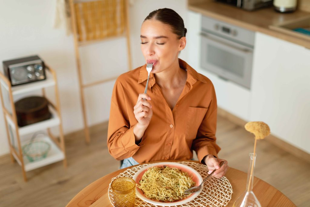 Percezione dei sapori ed emozioni: come mente e contesto cambiano gusto e sazietà 1 Visite specialistiche e prevenzione: quando il rapporto con il cibo cambia