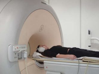 Martina gets an MRI. 20150212 647