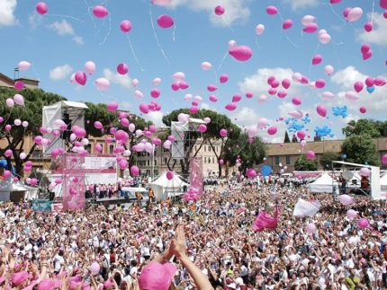 RacefortheCure800x600 ?brizy media=31385&brizy crop=iW%3D331%26iH%3D248%26oX%3D0%26oY%3D0%26cW%3D331%26cH%3D248
