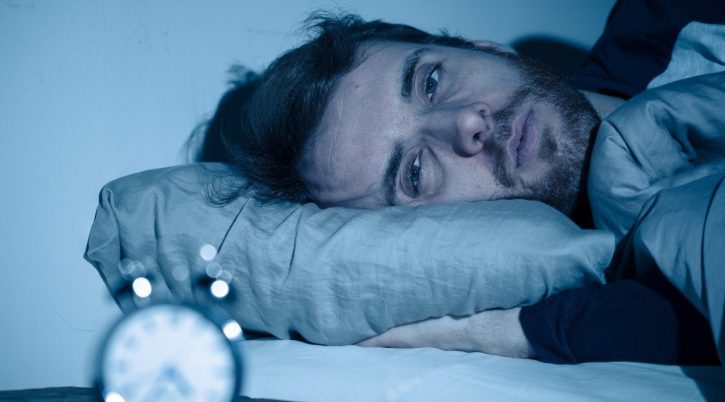 Tutti i rischi del dormire poco e male