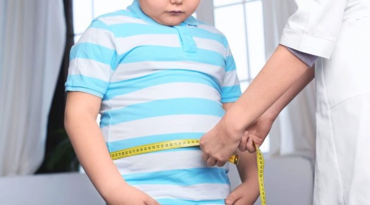 bambini_obesita_sovrappeso-e1653144838382 bambini obesita sovrappeso e1653144838382