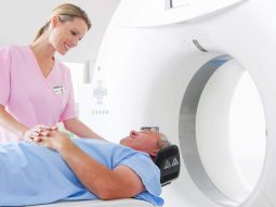 Bagno al mare o in piscina dopo i pasti nei bambini: mito o rischio reale? 14 {{brizy_dc_image_alt entityId=